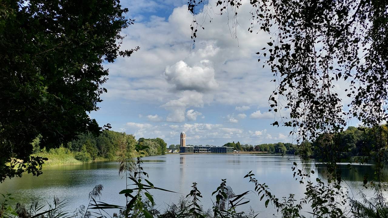Vriendelijk weer met zon, maar ook een duidelijke dip midden in de week