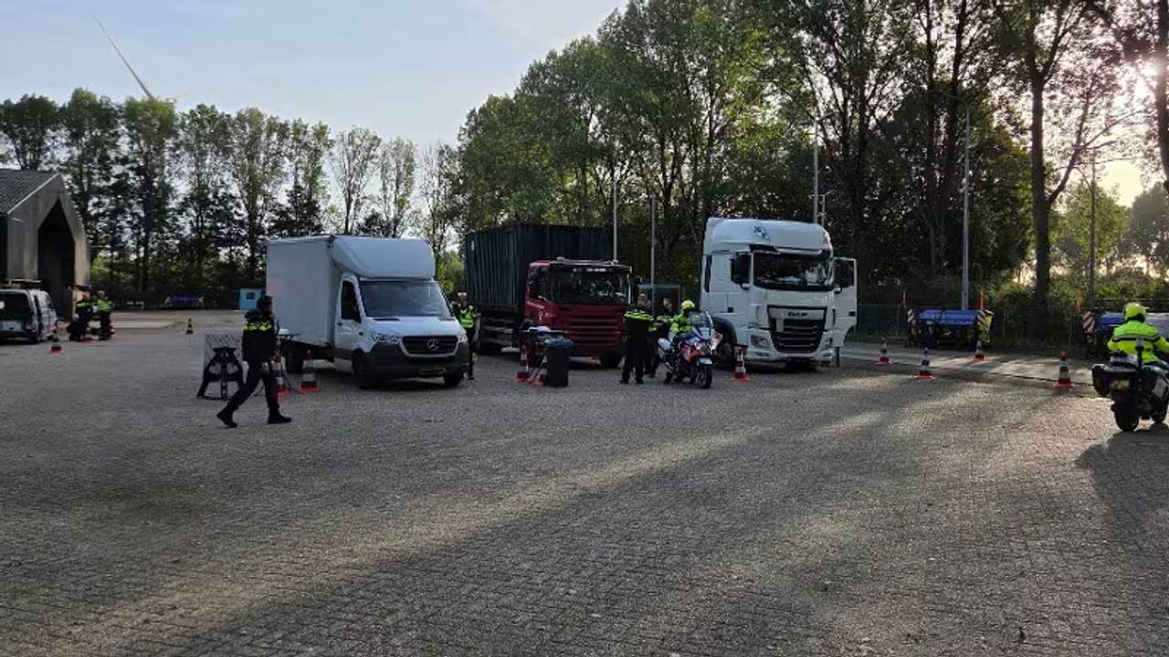 Tientallen bestuurders werden gecontroleerd (foto: politie).