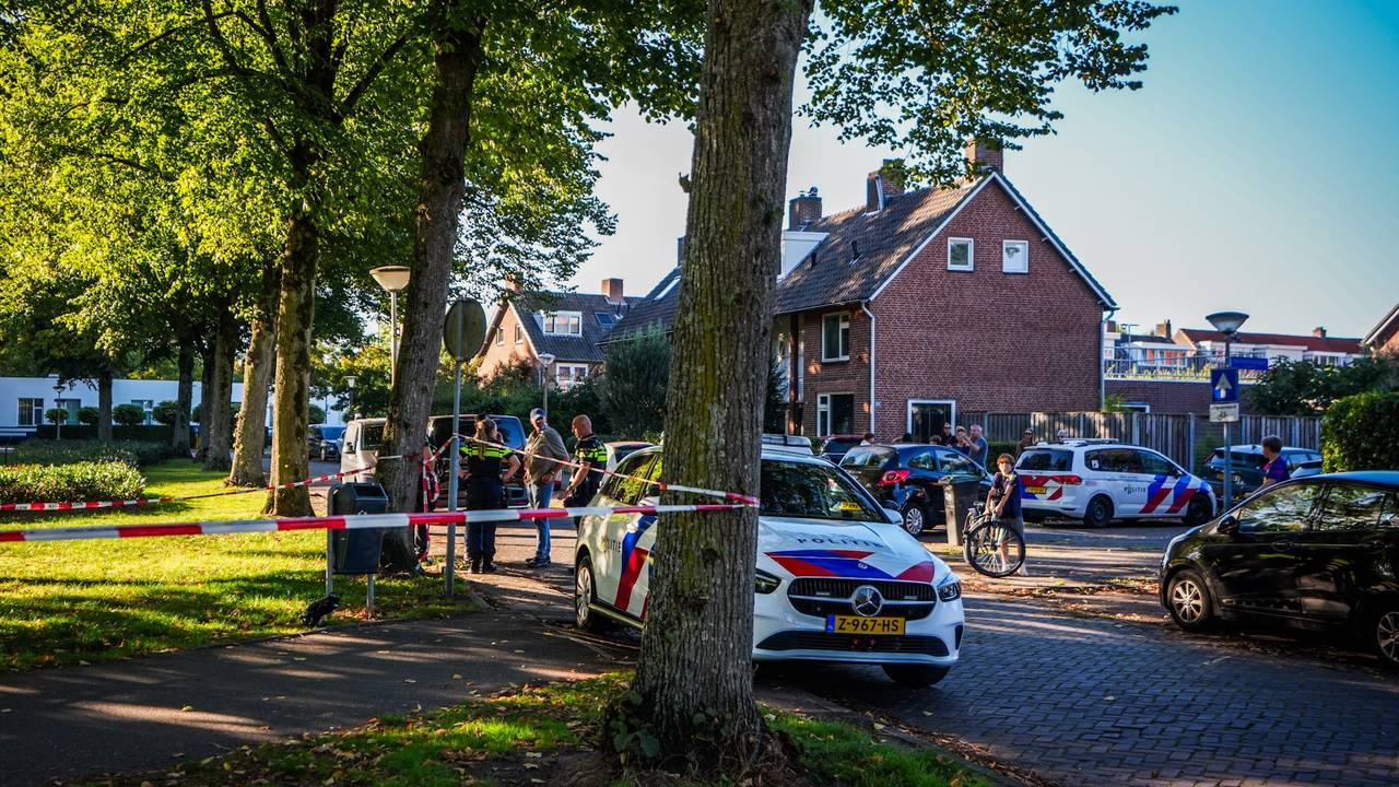 Park in Eindhoven afgezet om verdacht pakketje (foto: SQ Vision).