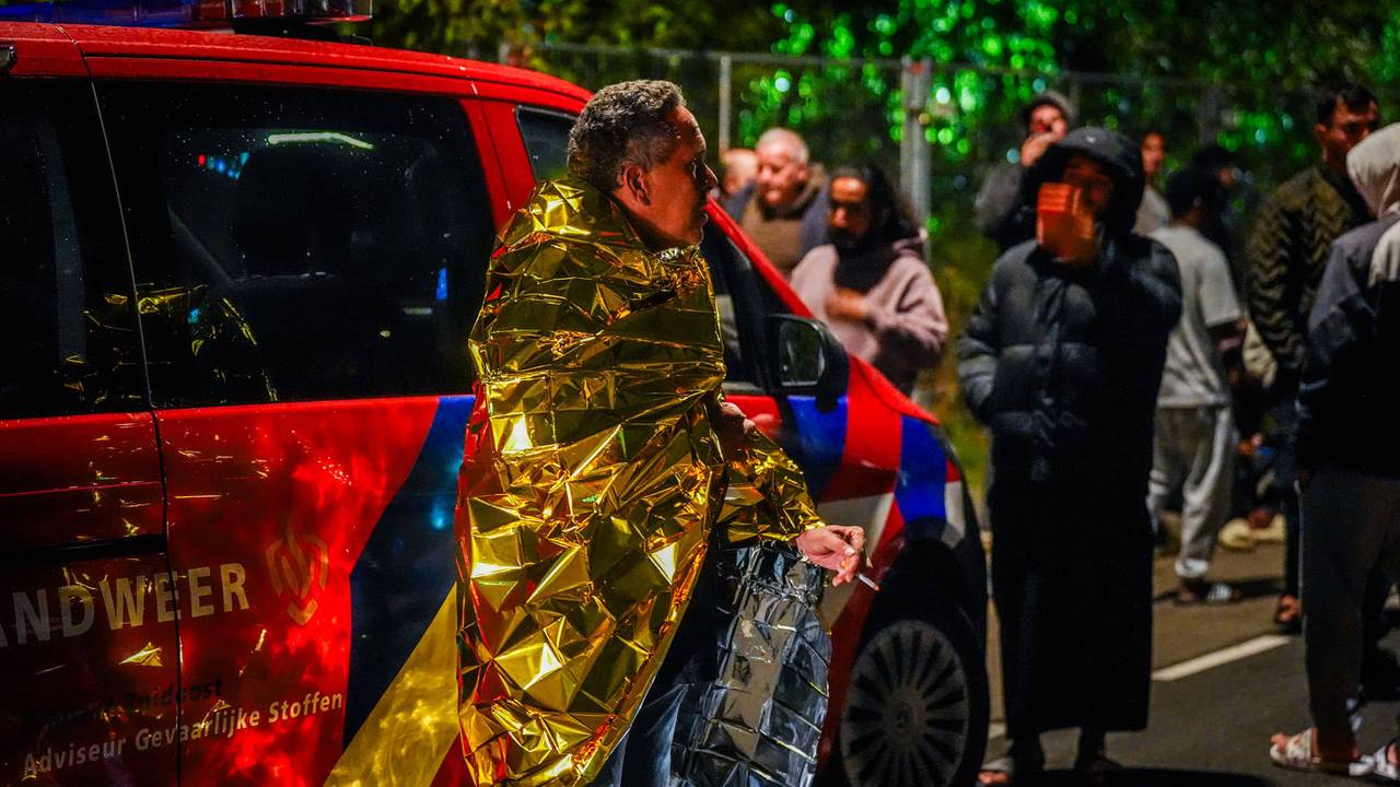 Brand in azc in Eindhoven (foto: Persbureau Heitink).