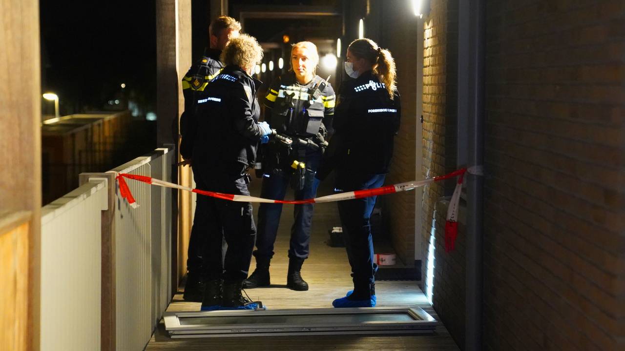 Overval op appartement in Deurne (foto: Bart Meesters/Persbureau Heitink).