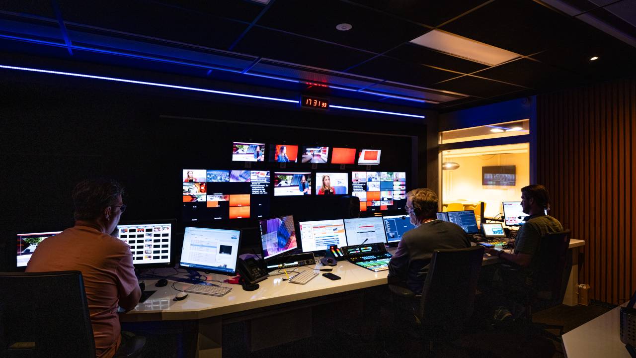 Een kijkje achter de schermen bij de open dag van Omroep Brabant, zo maken wij het nieuws!