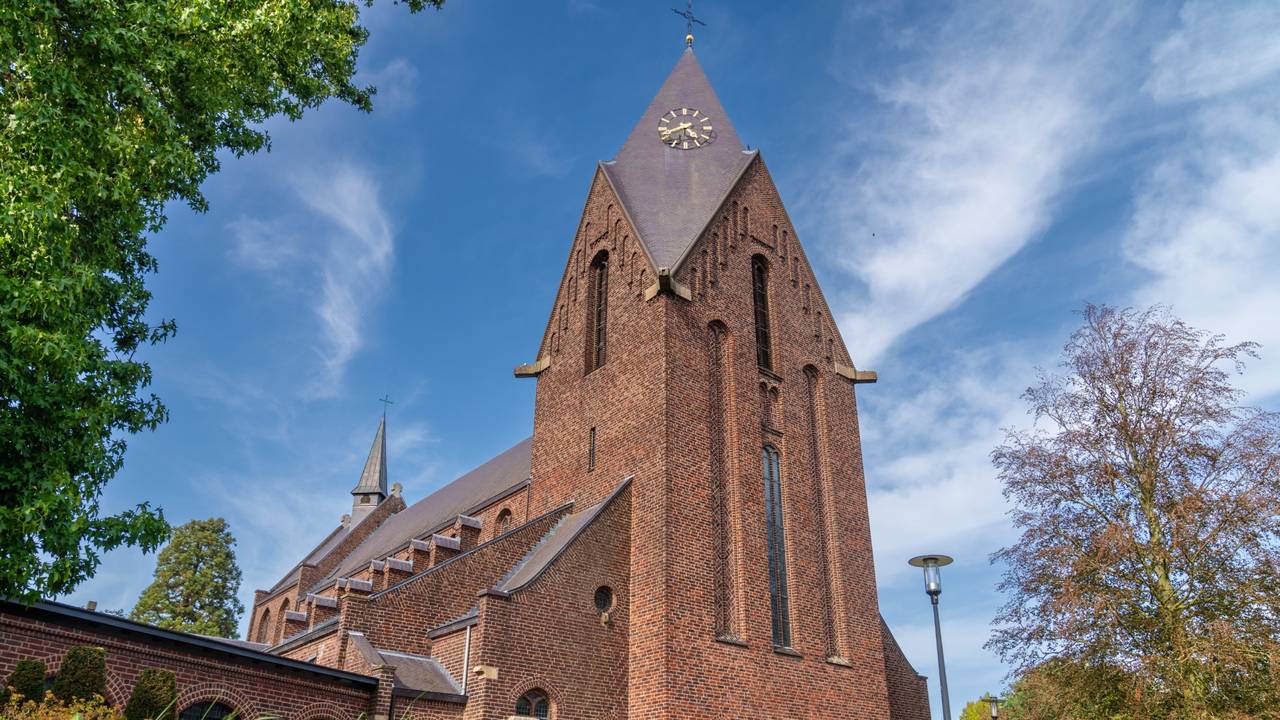 De Sint-Martinuskerk in Heeze (foto: Persbureau Heitink)