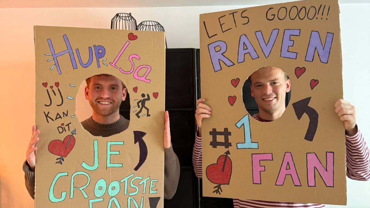 De grootste fans van Isa en Raven zijn creatief geweest.