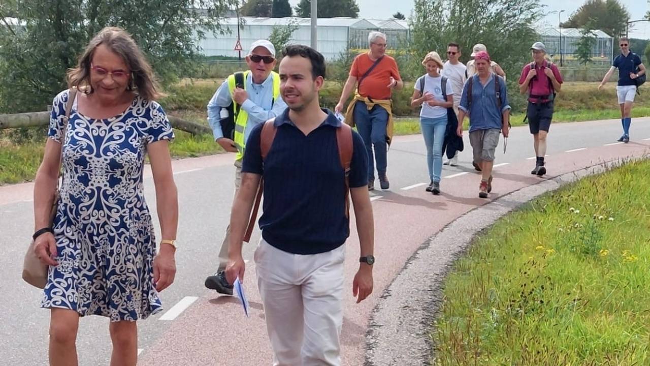 Ramon Roks met andere pelgrims onderweg naar de basiliek in Oudenbosch (foto: Ramon Roks)