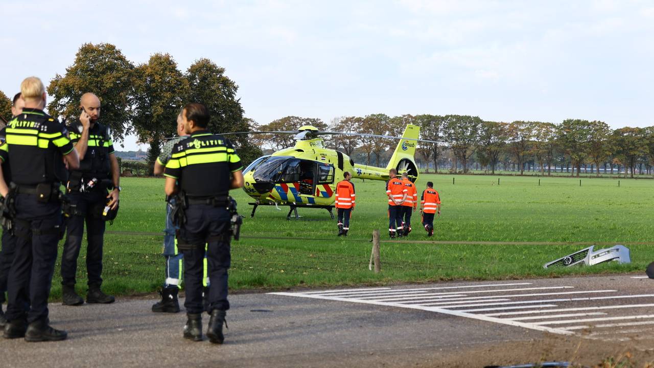 Persoon overleden bij ongeluk in Oploo (foto: SK-Media/Persbureau Heitink).  