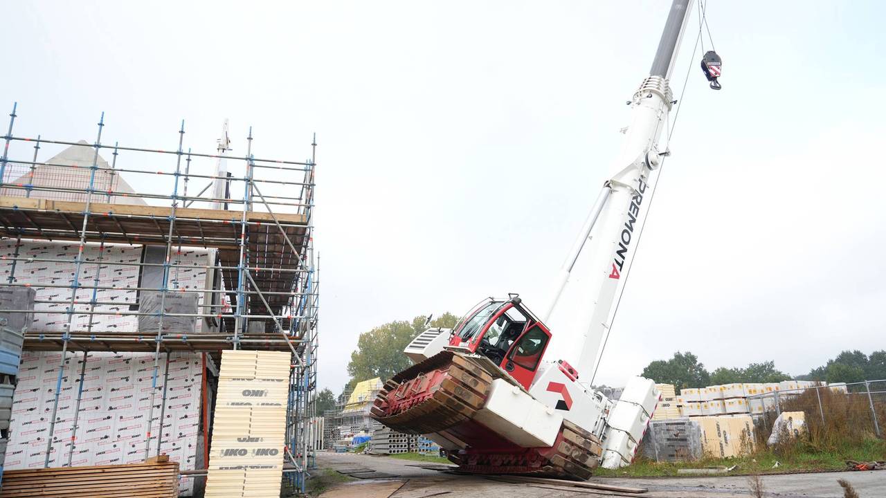 De gekantelde kraan (foto: Jeroen Stuve/Persbureau Heitink).