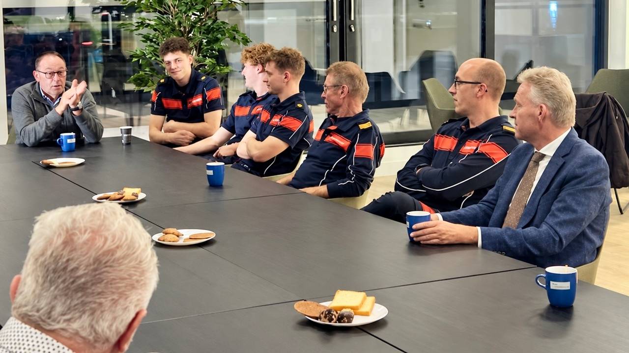 Burgemeester Buijs na fietsongeluk voorzichtig terug in het openbare leven