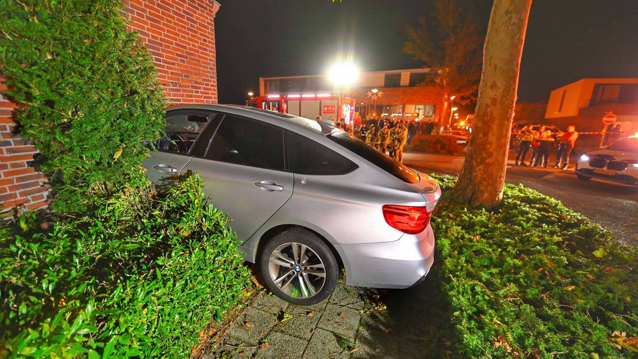 Het ongeluk trok veel bekijks (foto: Rico Vogels/Persbureau Heitink).