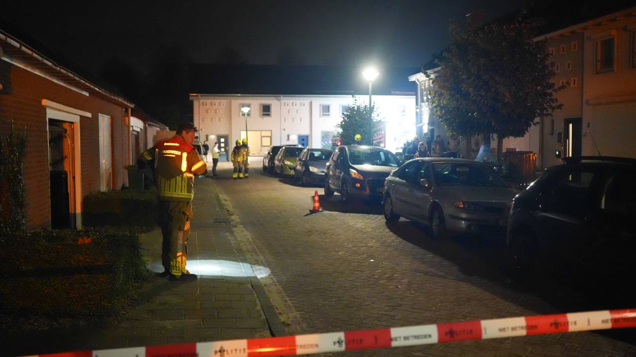 Auto lekt gas in Kaatsheuvel: straat dicht, bewoners moeten binnen blijven