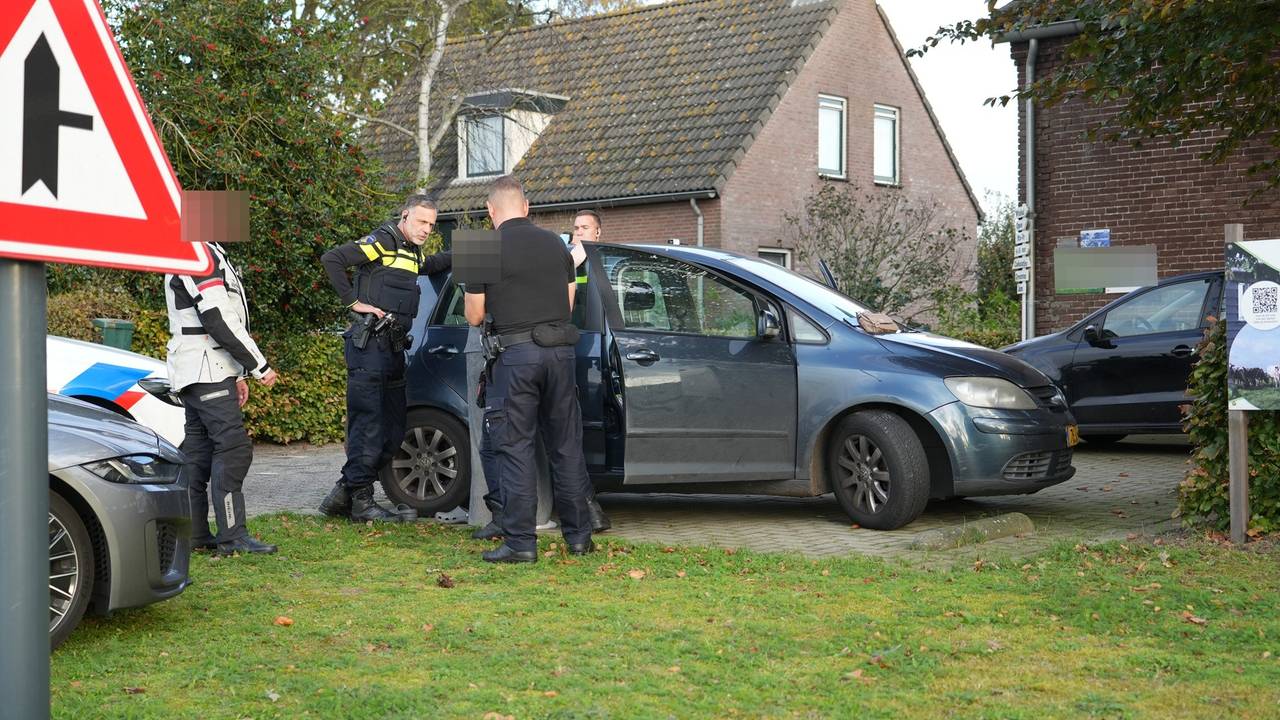 Agenten verdenken de man van drugshandel. (Foto: Persbureau Heitink.)