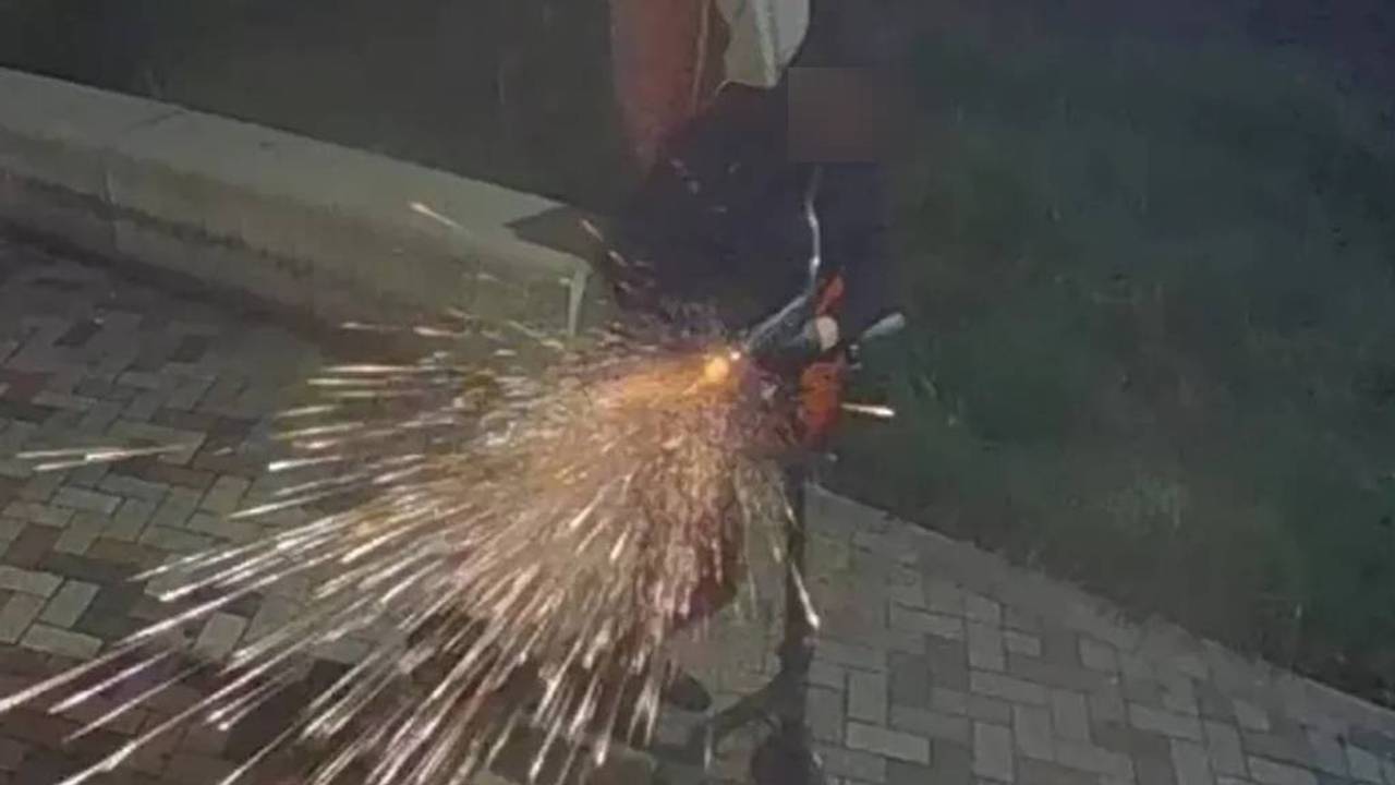 Een foto van een van de verdachten die op het pand heeft geschoten (foto: Politie.nl).