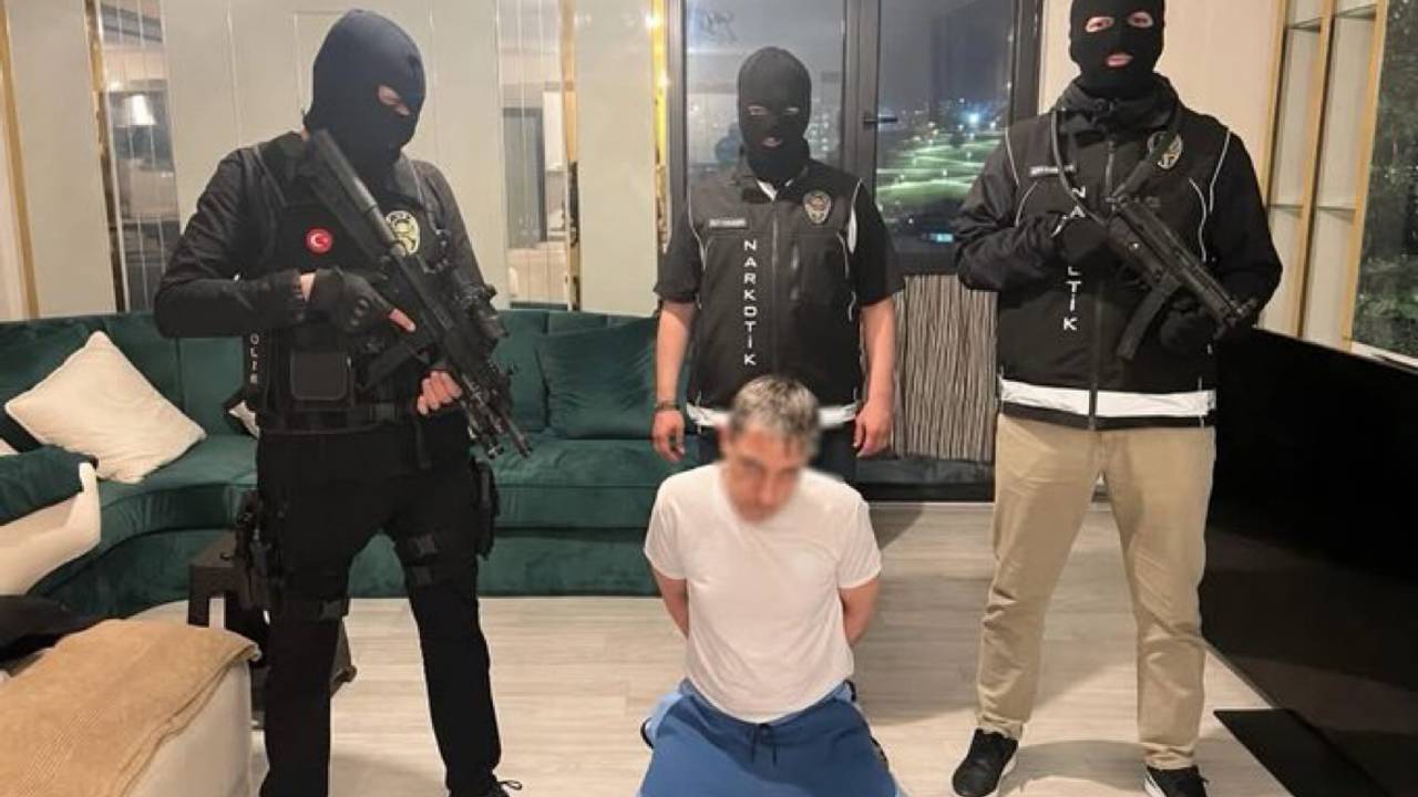 Beelden van arrestatie en privé vlucht van Harry Leijdekkers, broer van Bolle Jos.