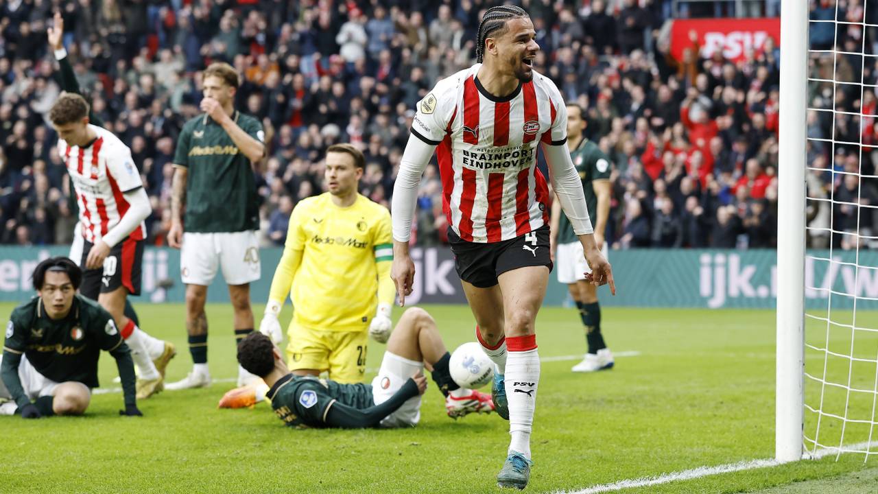 Armando Obispo laat Feyenoorders verslagen achter na de 1-0 (foto: ANP).