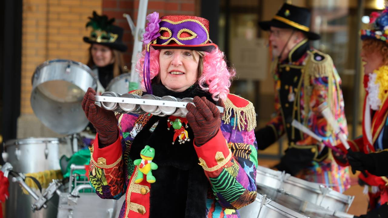 Optocht Lampegat (Lobke Kapteijns). 