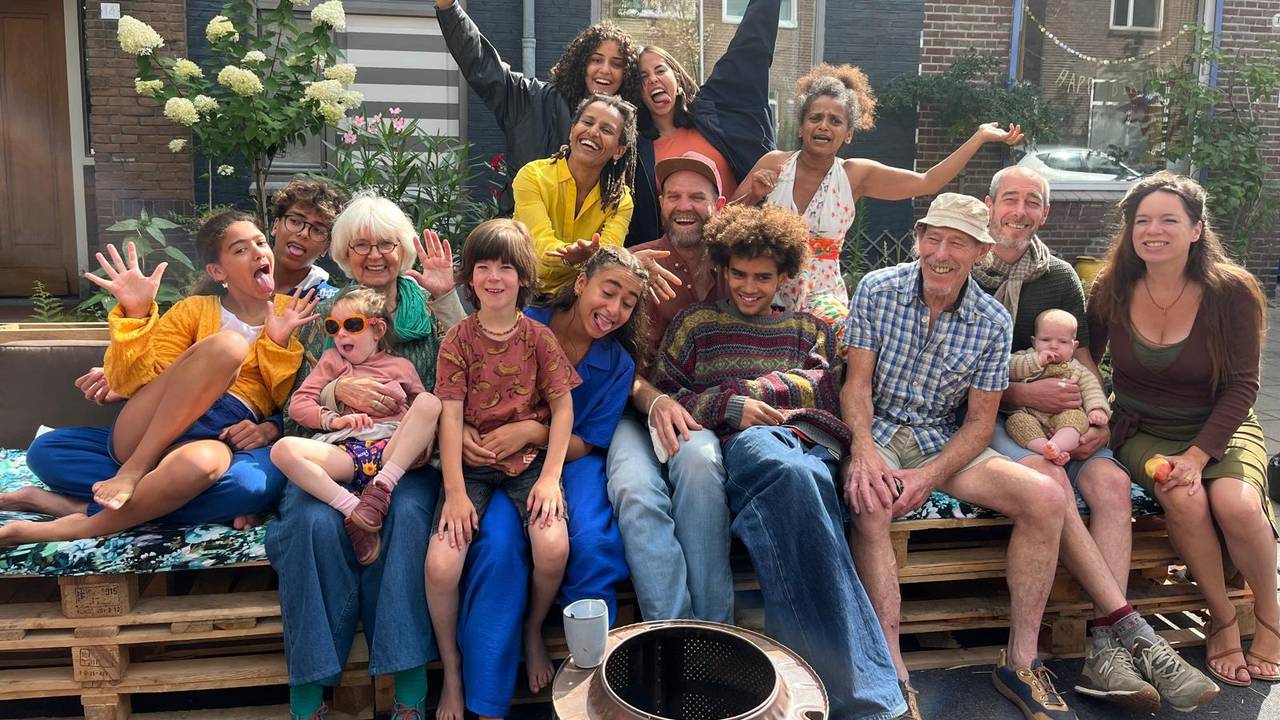 De Jan van der Leestraat in Tilburg verandert iedere zomer in een leefstraat (foto: Tegest Pecht-Guido).