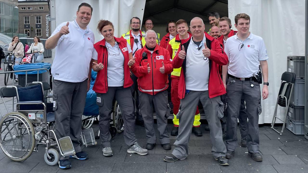 De mannen en vrouwen van het Rode Kruis zijn er klaar voor.