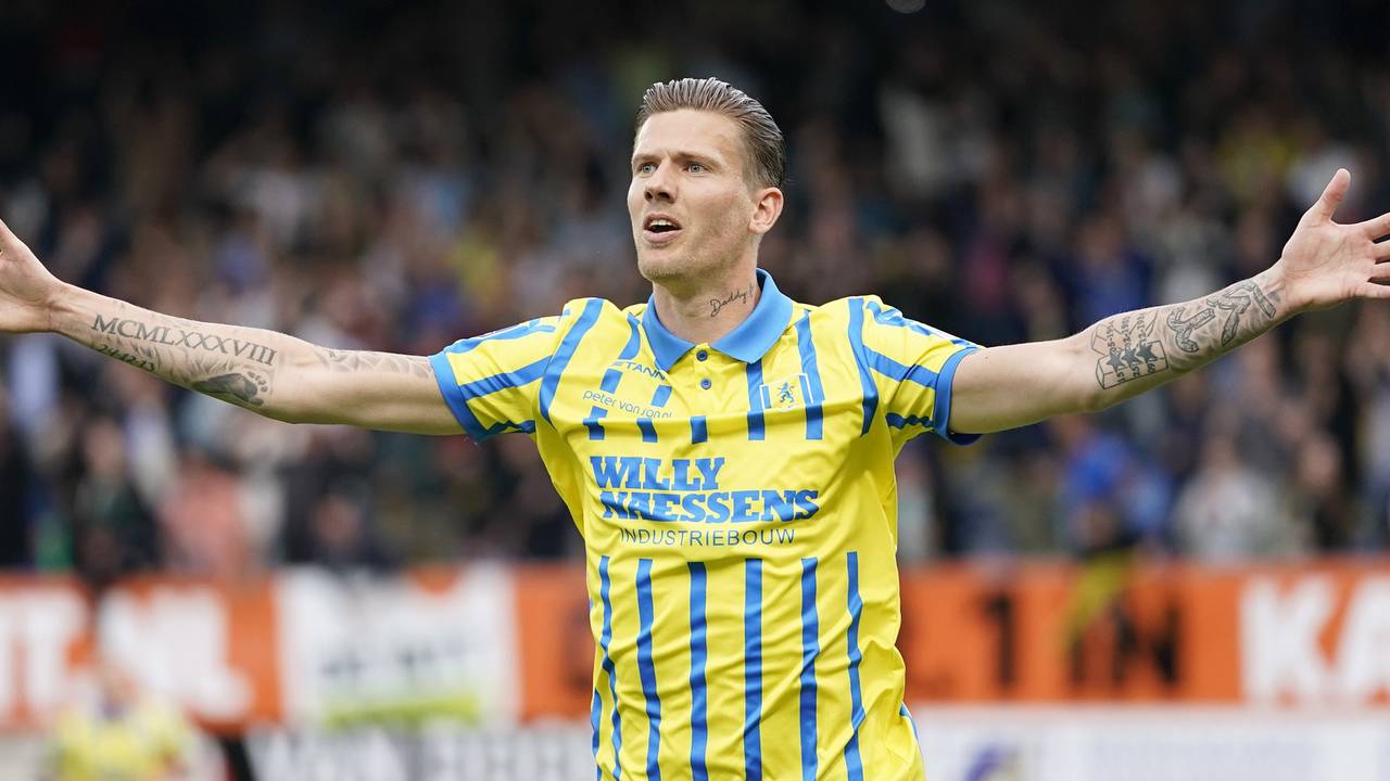 Topscoorder Michiel Kramer scoorde de belangrijke openingstreffer.