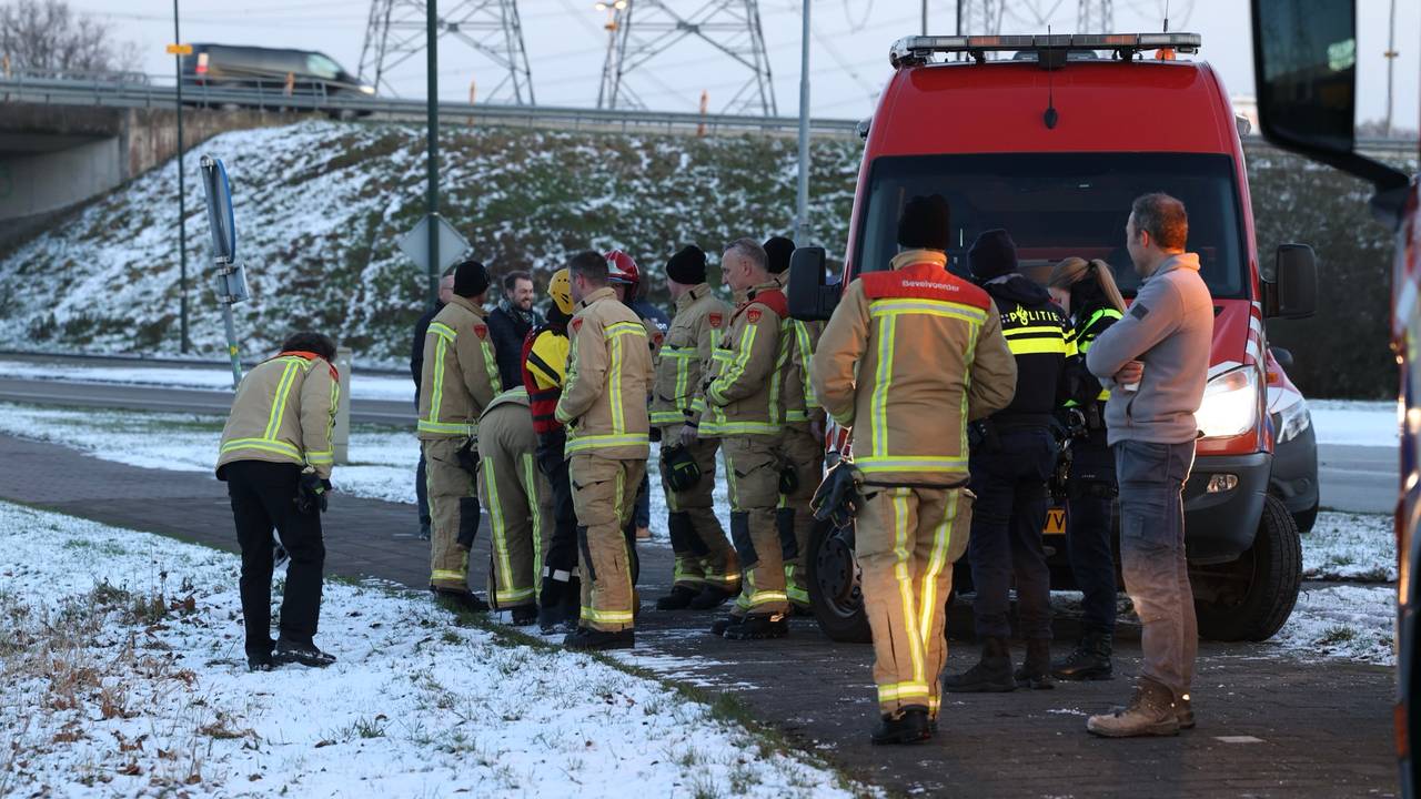 Ook de politie kwam een kijkje nemen (foto: Sander van Gils/SQ Vision).