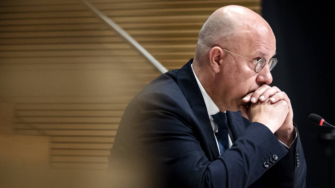 Burgemeester van Den Bosch Jack Mikkers bij de parlementaire enquêtecommissie Corona (foto: ANP)