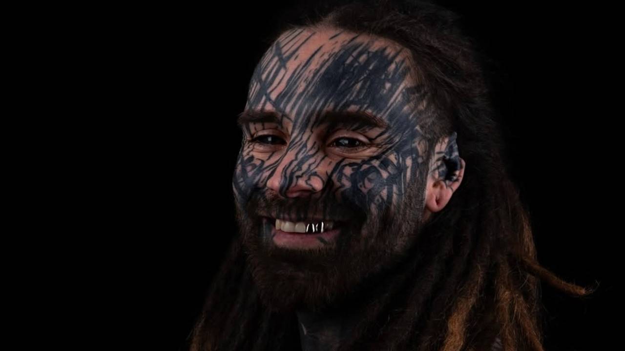 William was verslaafd, met tatoeëren vond hij de liefde voor zichzelf terug (foto: Portrettenvanmars).