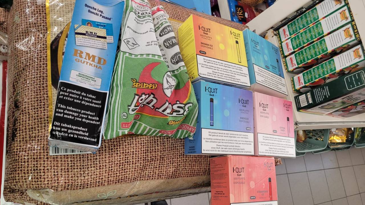 Verschillende spullen werden in beslag genomen (foto: gemeente Breda).