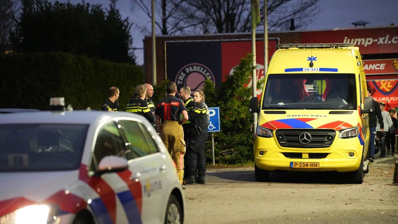 Kind overleden in trampolinepark: zestig kinderen opgevangen (foto: SQ Vision).