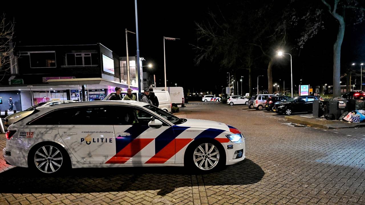 Jongen aangereden, bestuurder van auto naar politiebureau.
