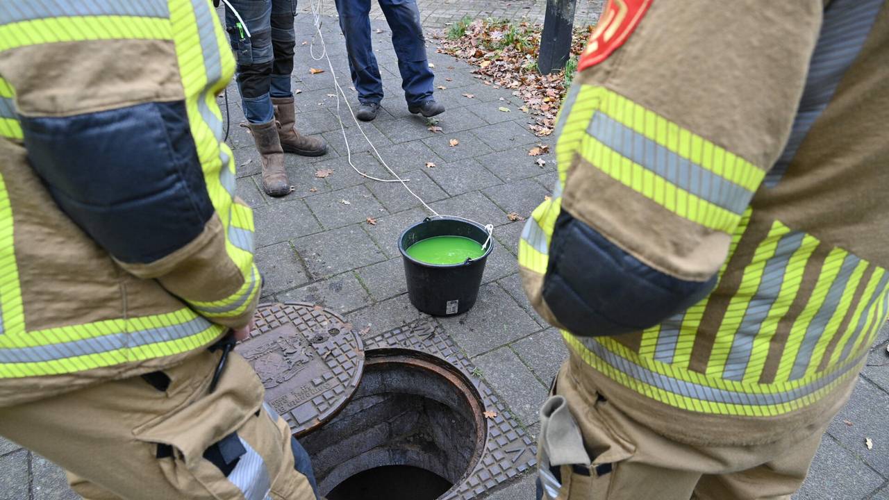 Gifgroene stof in riool Breda (foto: SQ Vision)