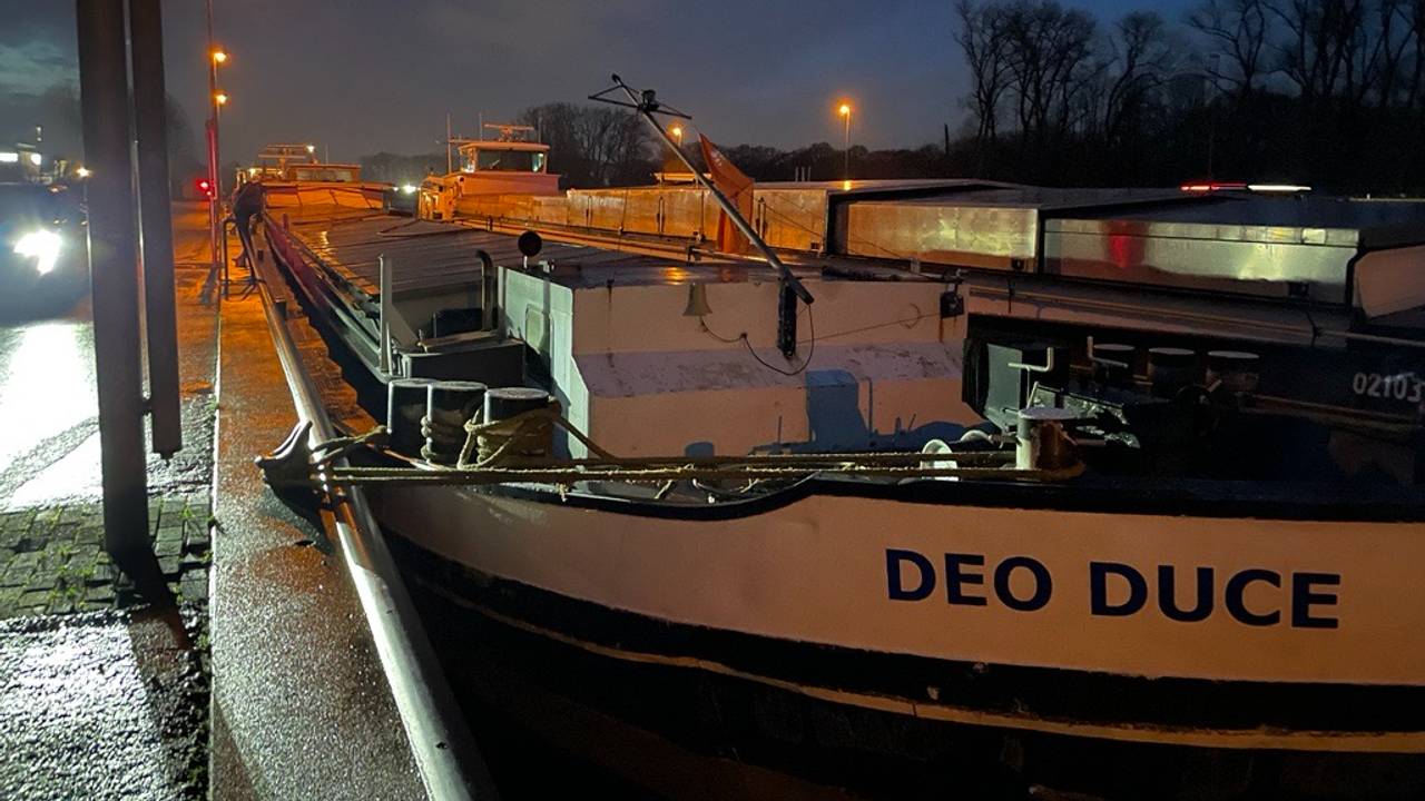 Zuid-Willemsvaart Locks Reopened After High Water Level in Maas