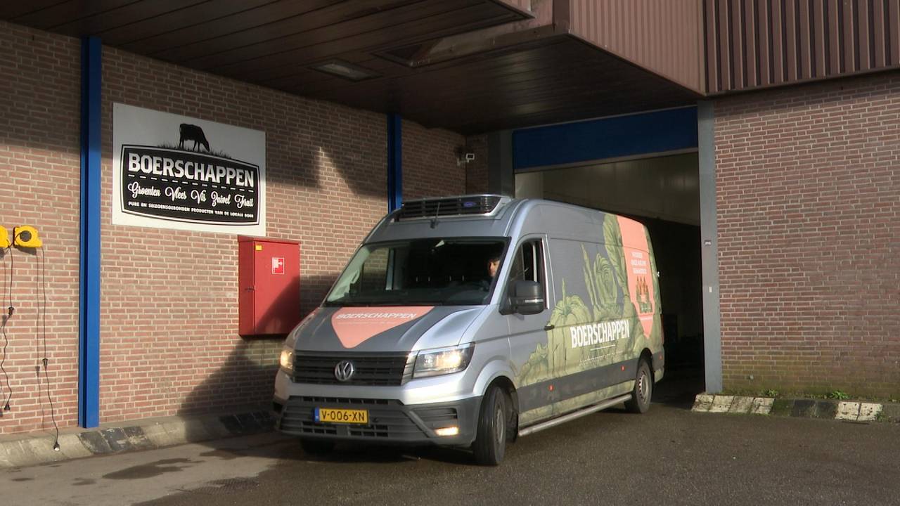 Een bestelwagen van Boerschappen.nl op weg naar klanten in de regio (foto: Raoul Cartens).