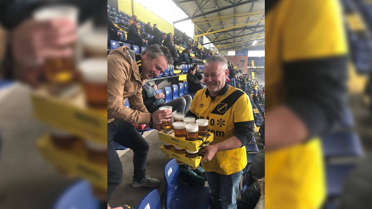 Het is weer als vanouds op de tribune bij NAC!
