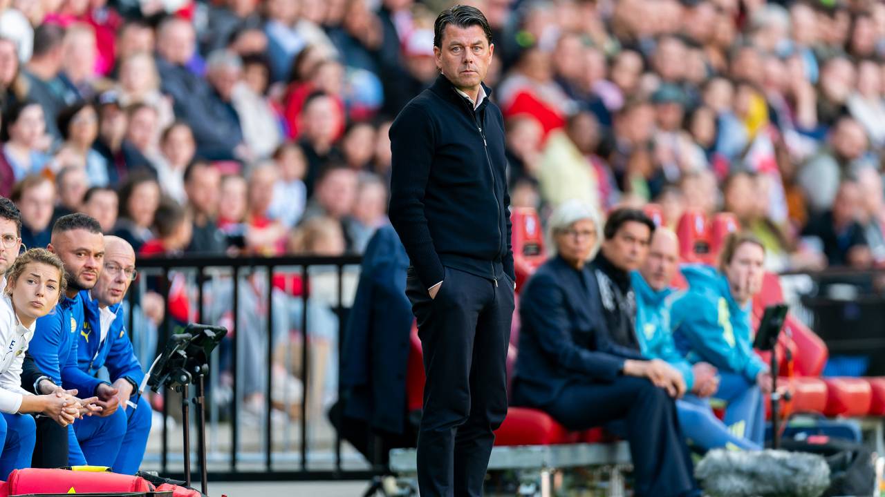 Roeland ten Berge, trainer van PSV Vrouwen (foto: Joris Verwijst/Orange Pictures).