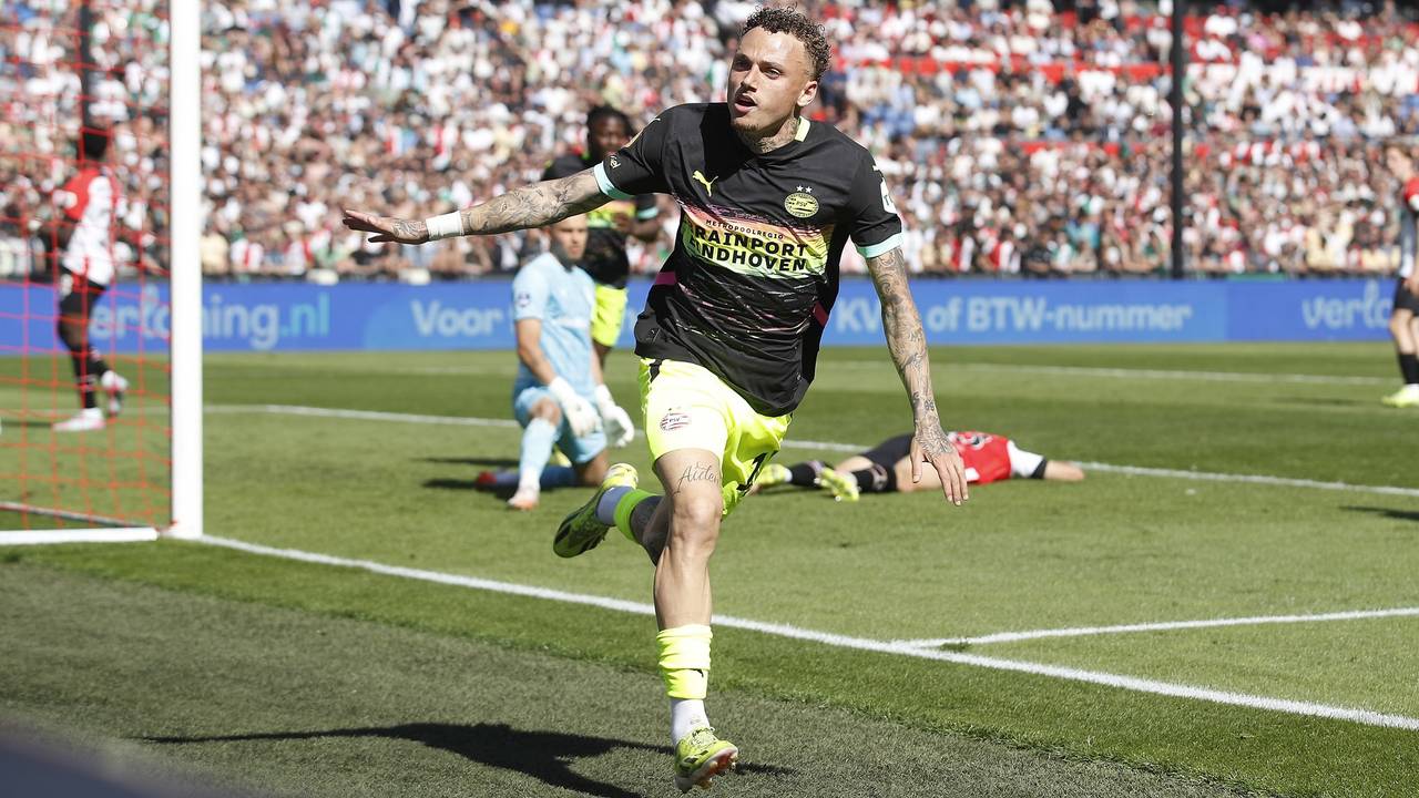 PSV'er Lang na zijn winnende doelpunt tegen Feyenoord (Foto: ANP)