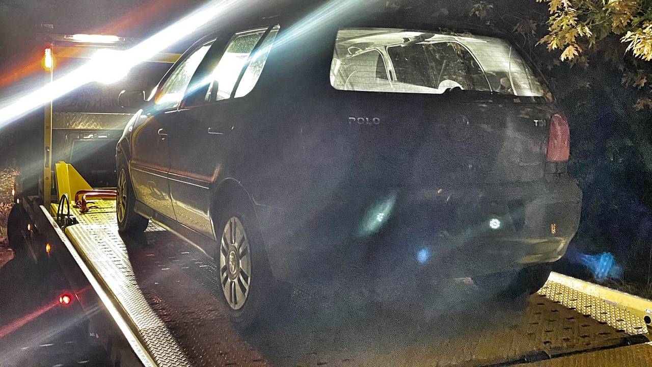 De automobilist in Mill moest zijn auto inleveren (foto: Twitter wijkagent Milieu& Drugs).