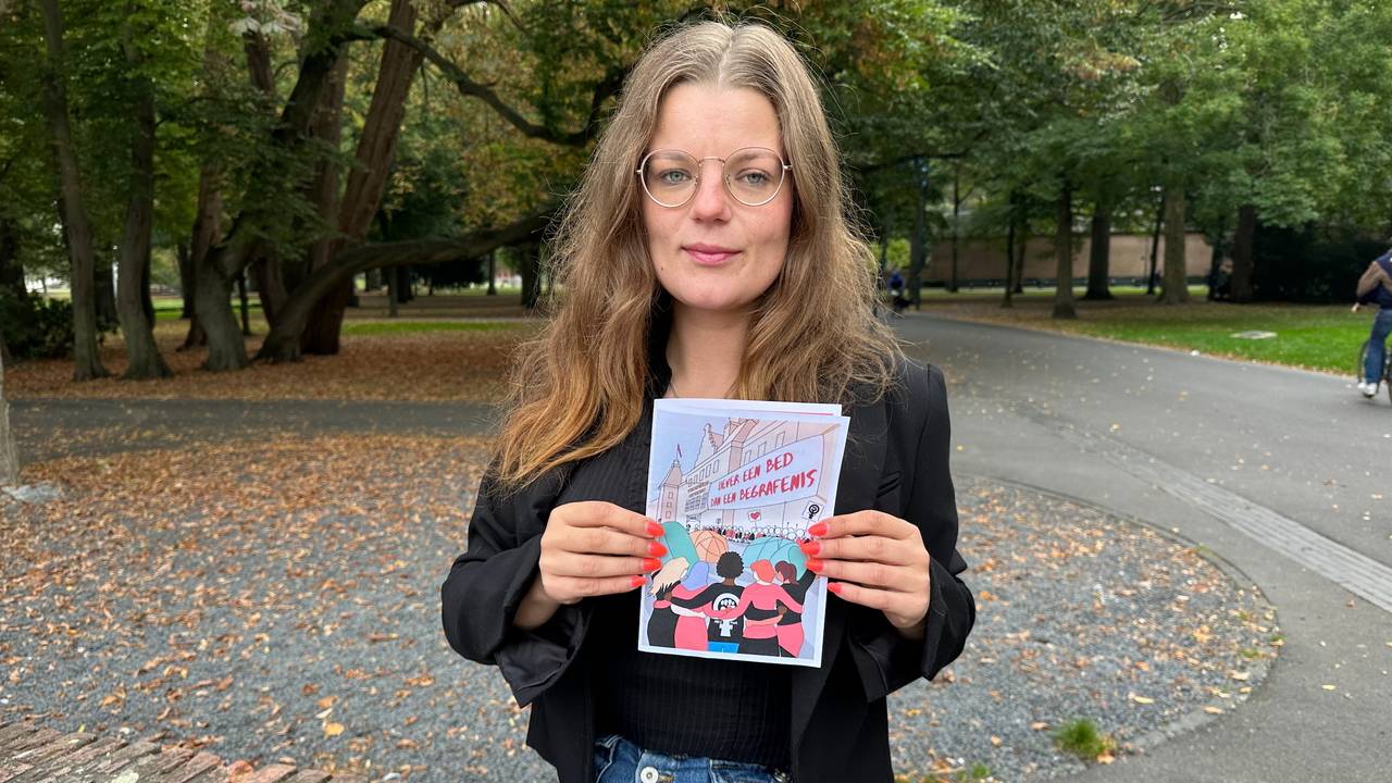 Actievoerder Ine van de Donk van de Dolle Mina's (foto: Ronald Sträter).