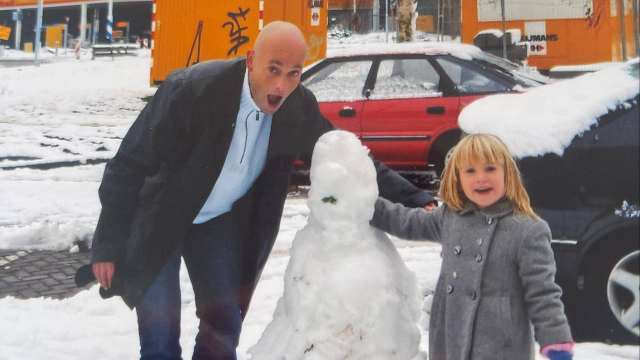 Dochter Zara en vader Eric in de winter (privéarchief).