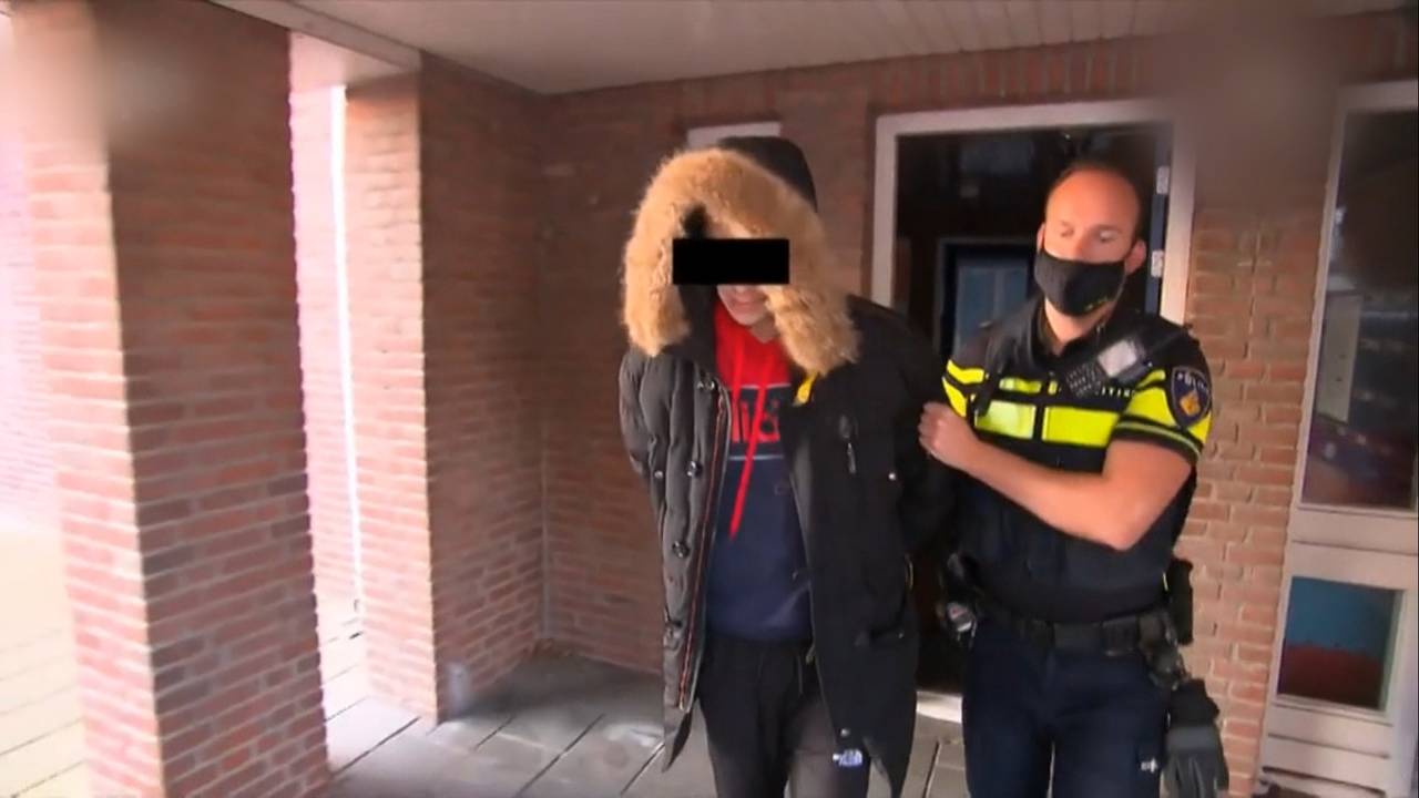 Nicky H. wordt aangehouden voor oplichting (beeld: Opgelicht?!).
