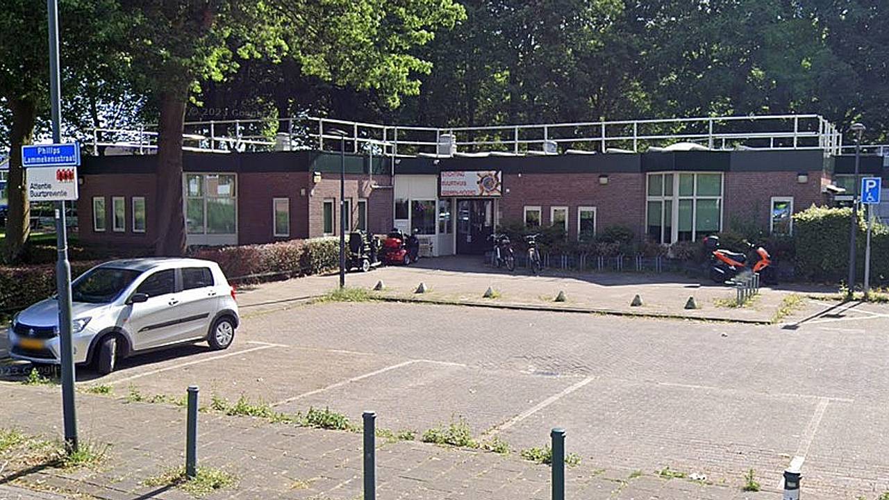 Buurthuis Geeren-Noord in Breda is per direct gesloten (foto: Google Streetview).