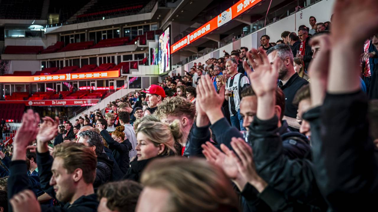 PSV-fans in het Philips Stadion.