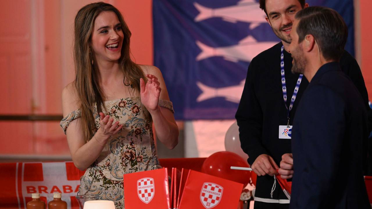 Brabant en Dominique doen mee om de prijzen dus gezelligheid in de Green Room (foto: Bram Becks).