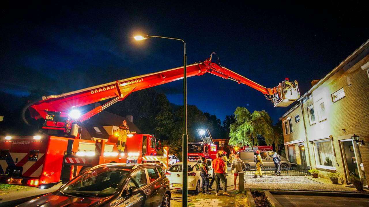 Er moest een hoogwerker worden ingezet (foto: SQ Vision Mediaprodukties).