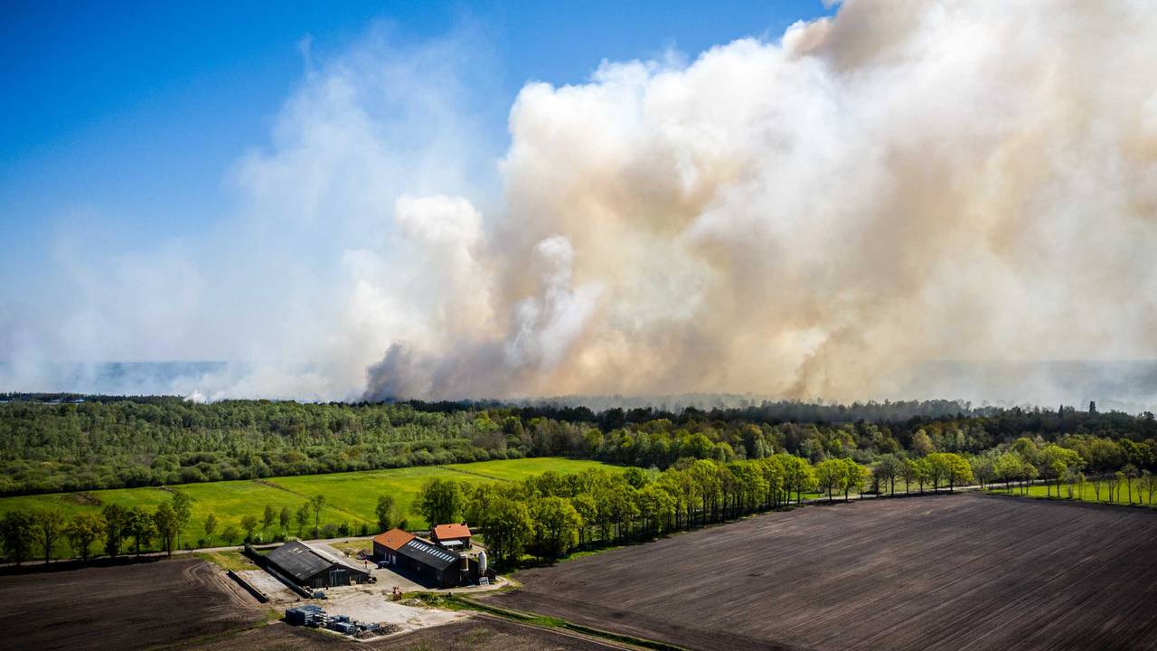 Grote natuurbrand Deurnese Peel (archieffoto: Rob Engelaar).