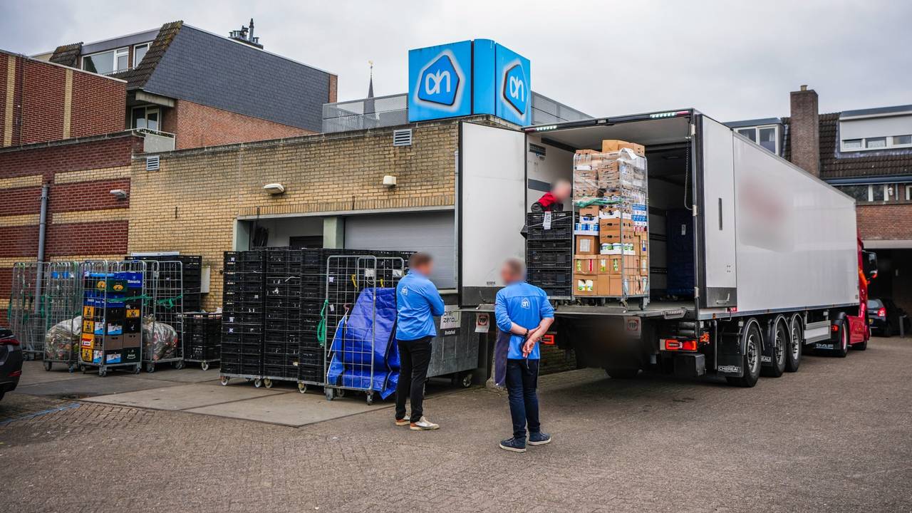 De laad- en losplaats van de AH in Best (foto: SQ Vision).