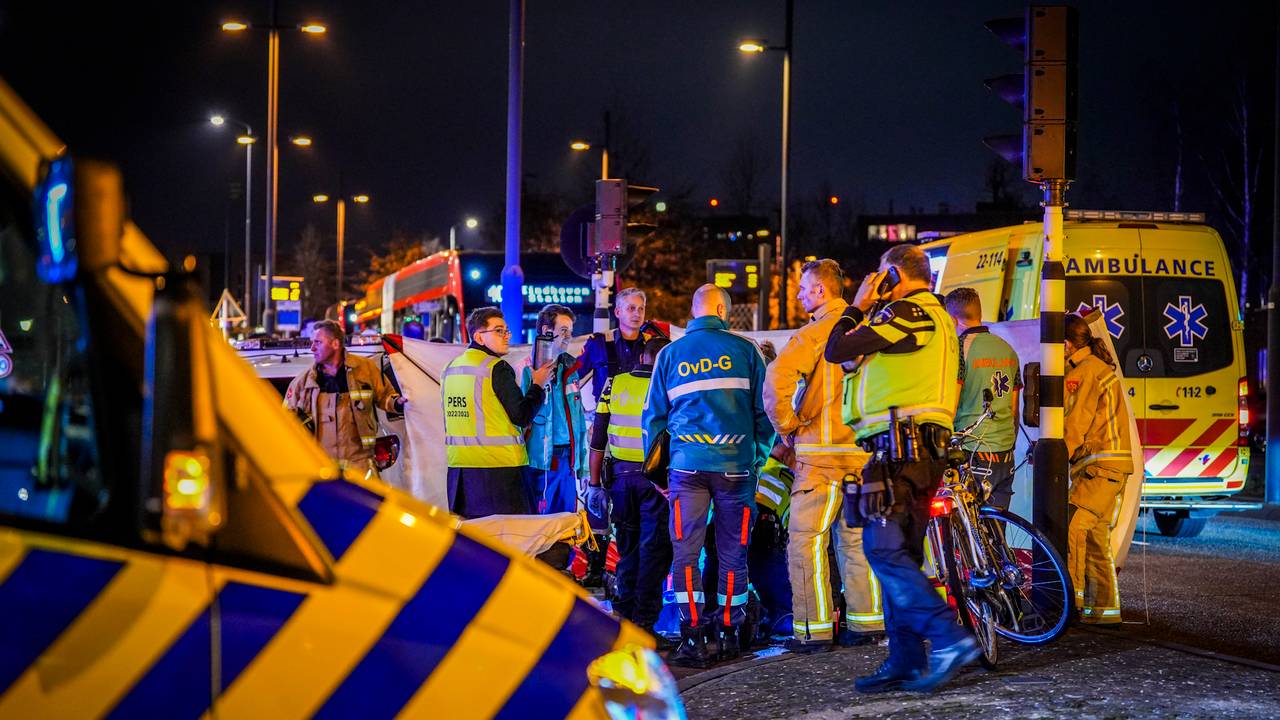 Hulpverlening mocht niet meer baten bij de fietser in Eindhoven (foto: SQ Vision).