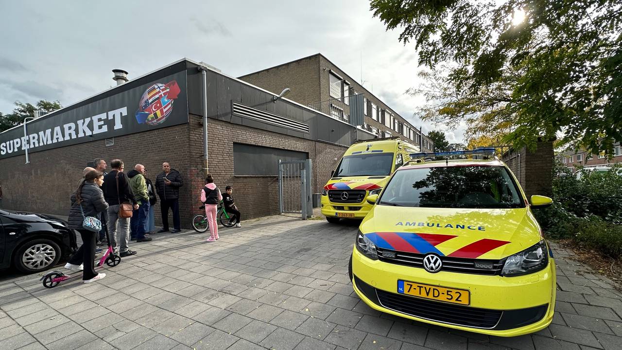 112-nieuws: Steekpartij In Supermarkt • Aanrijding Fietsster Met Truck ...