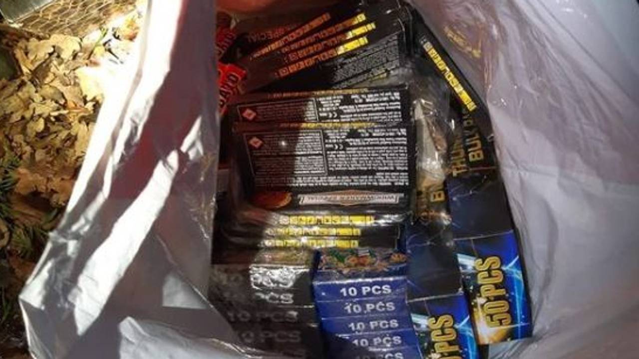 Vuurwerk dat in beslag is genomen (foto: politie_markdal/Instagram)