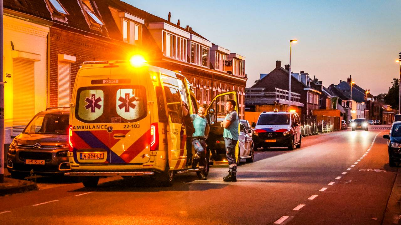 Het slachtoffer raakte bij de beroving gewond en is naar een ziekenhuis gebracht (foto: SQ Vision).