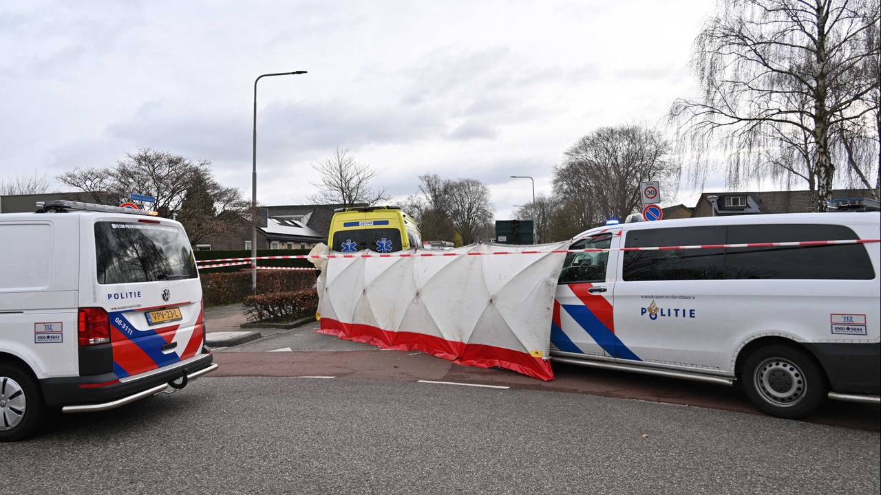 Fietsster omgekomen bij ongeluk met vrachtwagen in Etten-Leur.