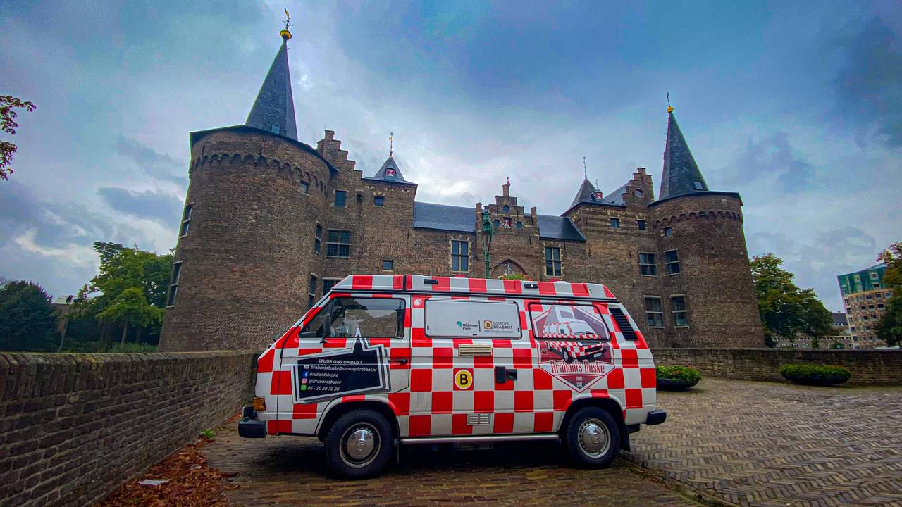 't Brabants Buske voor Kasteel Helmond